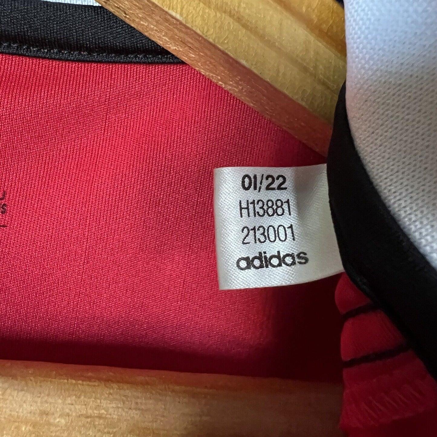 Manchester United Jersey 2022-23 Home Mens Football Shirt Size XS H13881 Adidas