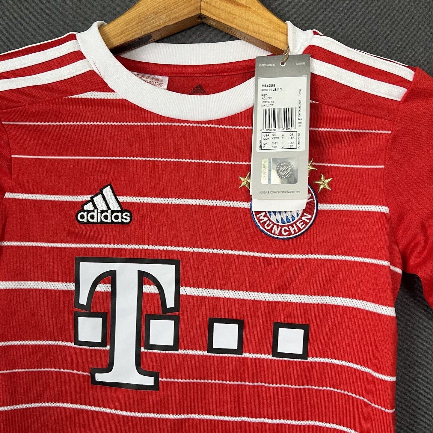 Bayern Munich 2022-23 Home Size XS 7-8Y Boys Soccer Football Shirt Adidas