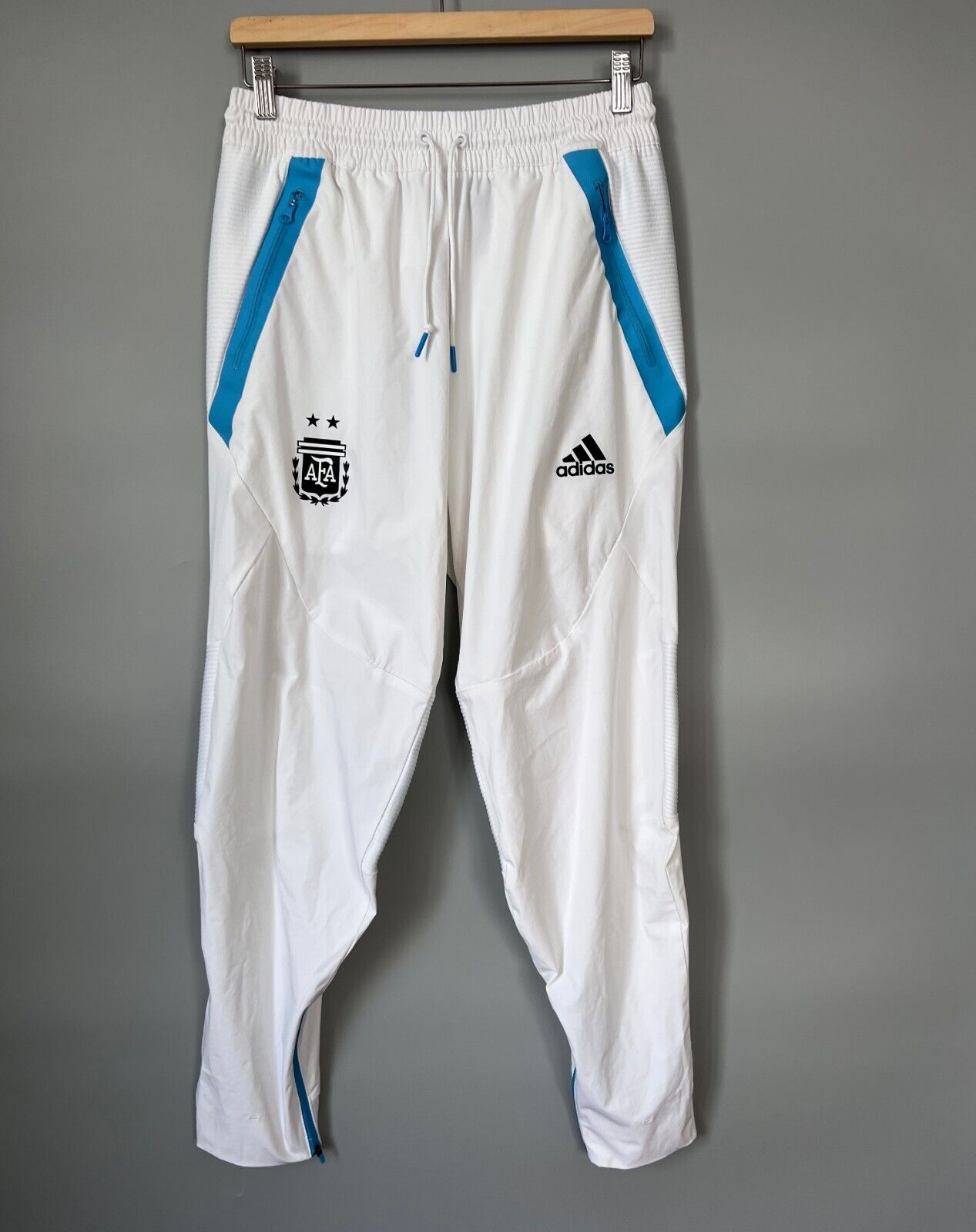 Argentina Travel Game Day Pants White Football Soccer Adidas IC4448 Mens Size M