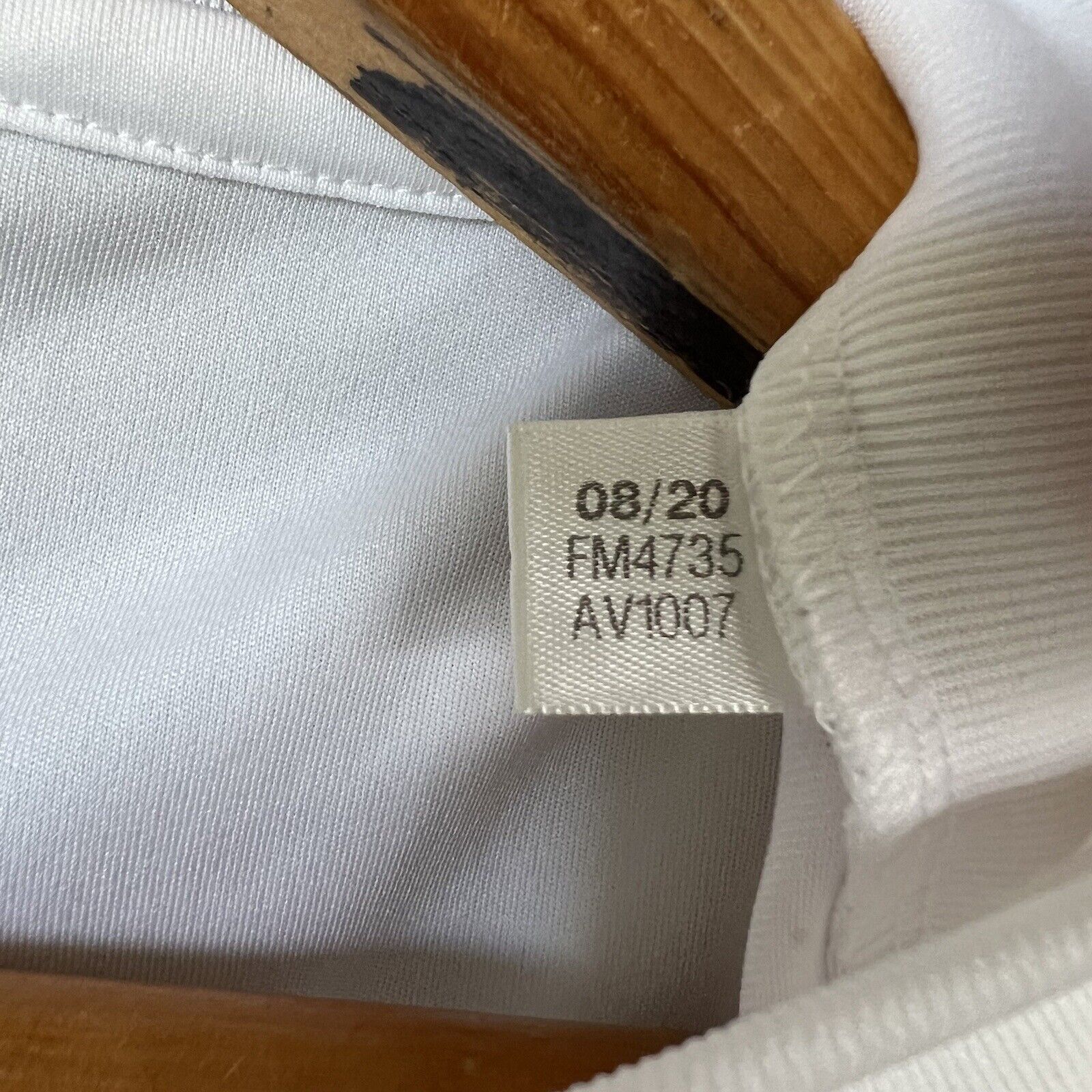 REAL MADRID JERSEY 2020/21 HOME MEDIUM SOCCER FOOTBALL ADIDAS FM4735