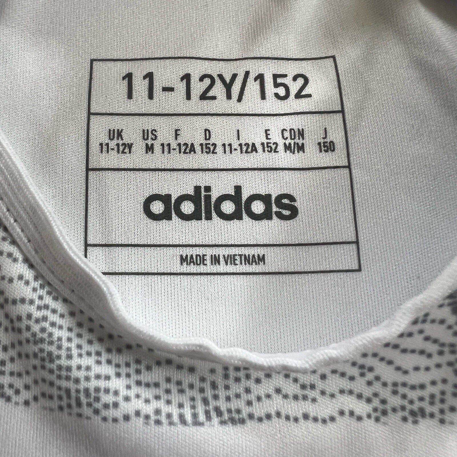Juventus Jersey 2023/24 Away Soccer Shirt Maillot Adidas IB0503 Boys Size M