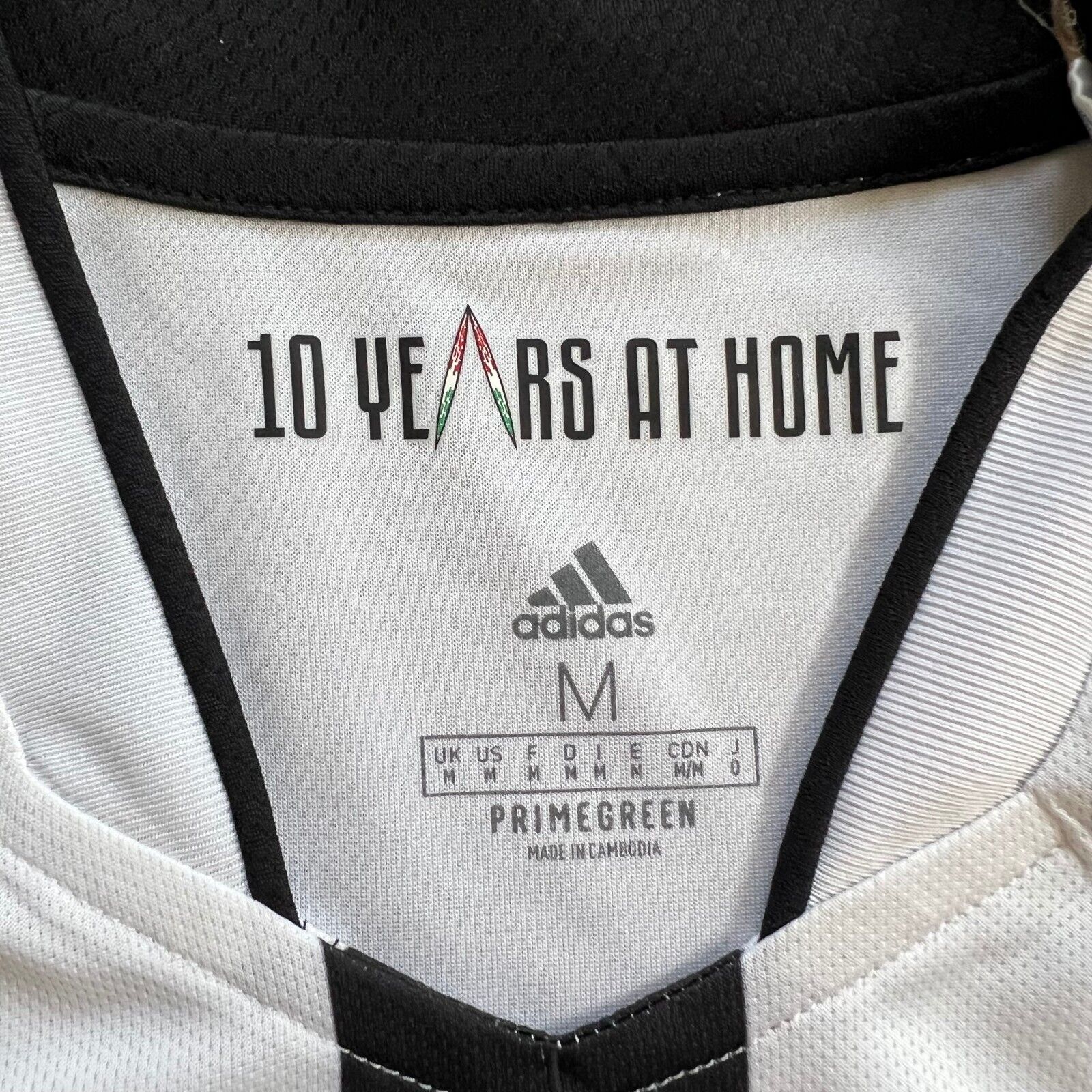 Juventus Jersey 2021-2022 Home Mens Soccer Shirt Size M GS1442 Adidas