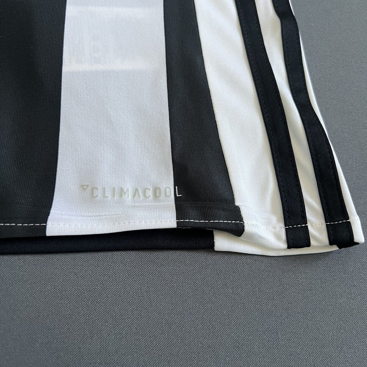 Dybala Juventus Jersey 2017-18 Home XS 7-8Y Boys Football Shirt Maillot Adidas