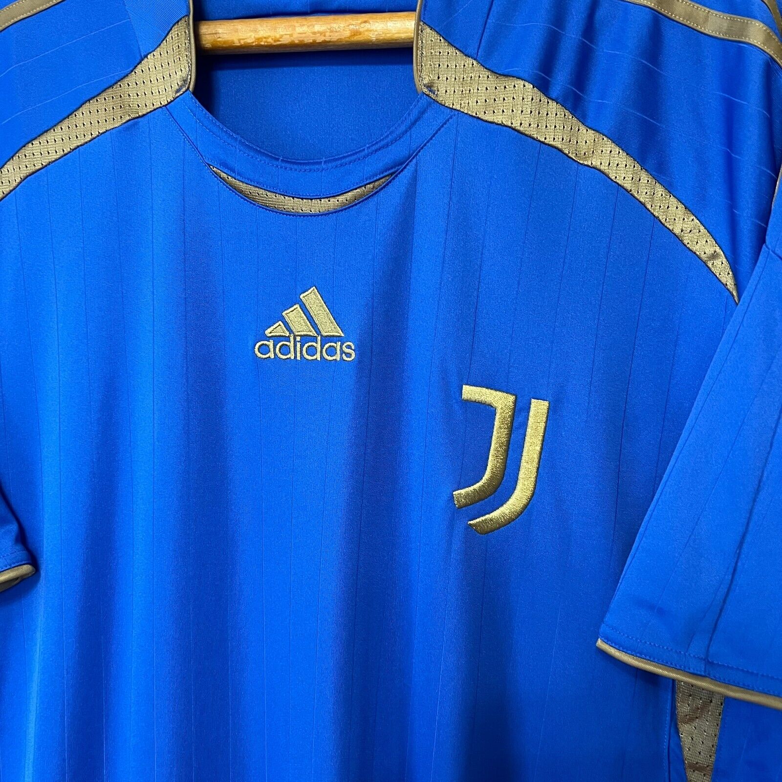 Juventus Jersey Teamgeist 2006 x 2021  Mens Soccer Shirt Size XL Adidas
