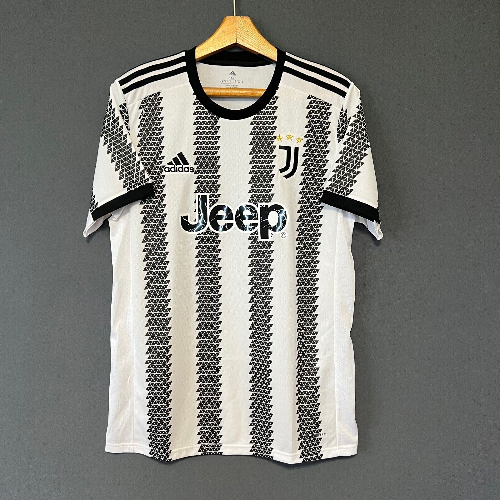 Juventus Jersey 2022-23 Home Mens Soccer Shirt Medium H38907 Adidas