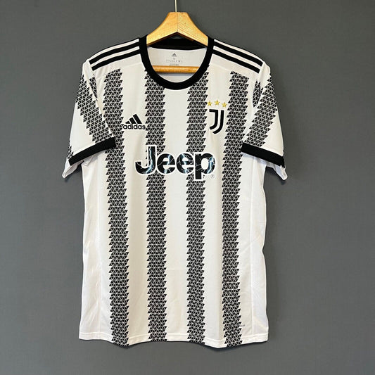 Juventus Jersey 2022-23 Home Mens Soccer Shirt Medium H38907 Adidas