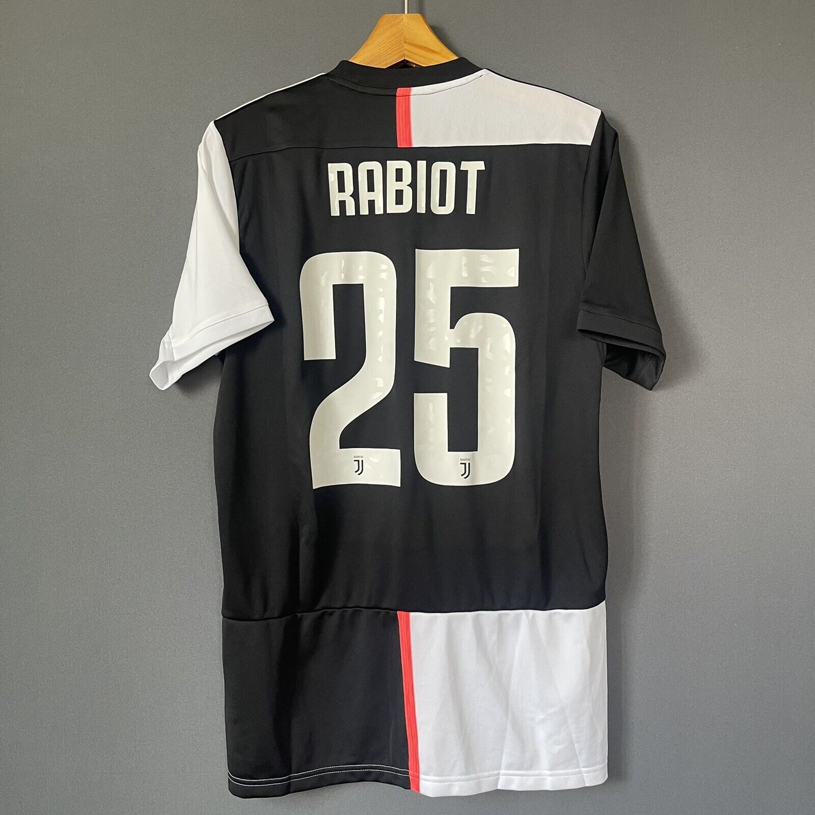 RABIOT JUVENTUS JERSEY 2019-20 HOME MEDIUM FOOTBALL SOCCER SHIRT ADIDAS DW5455
