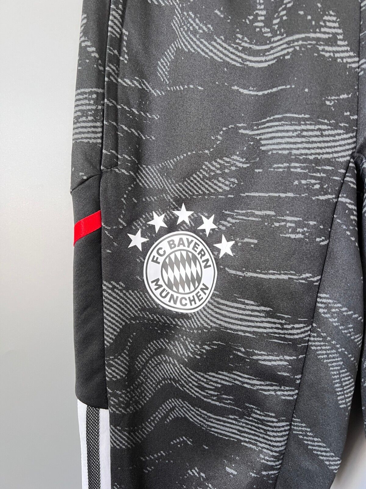 Bayern Munich Training Pants Football Soccer Adidas HF1394 Mens Size XS