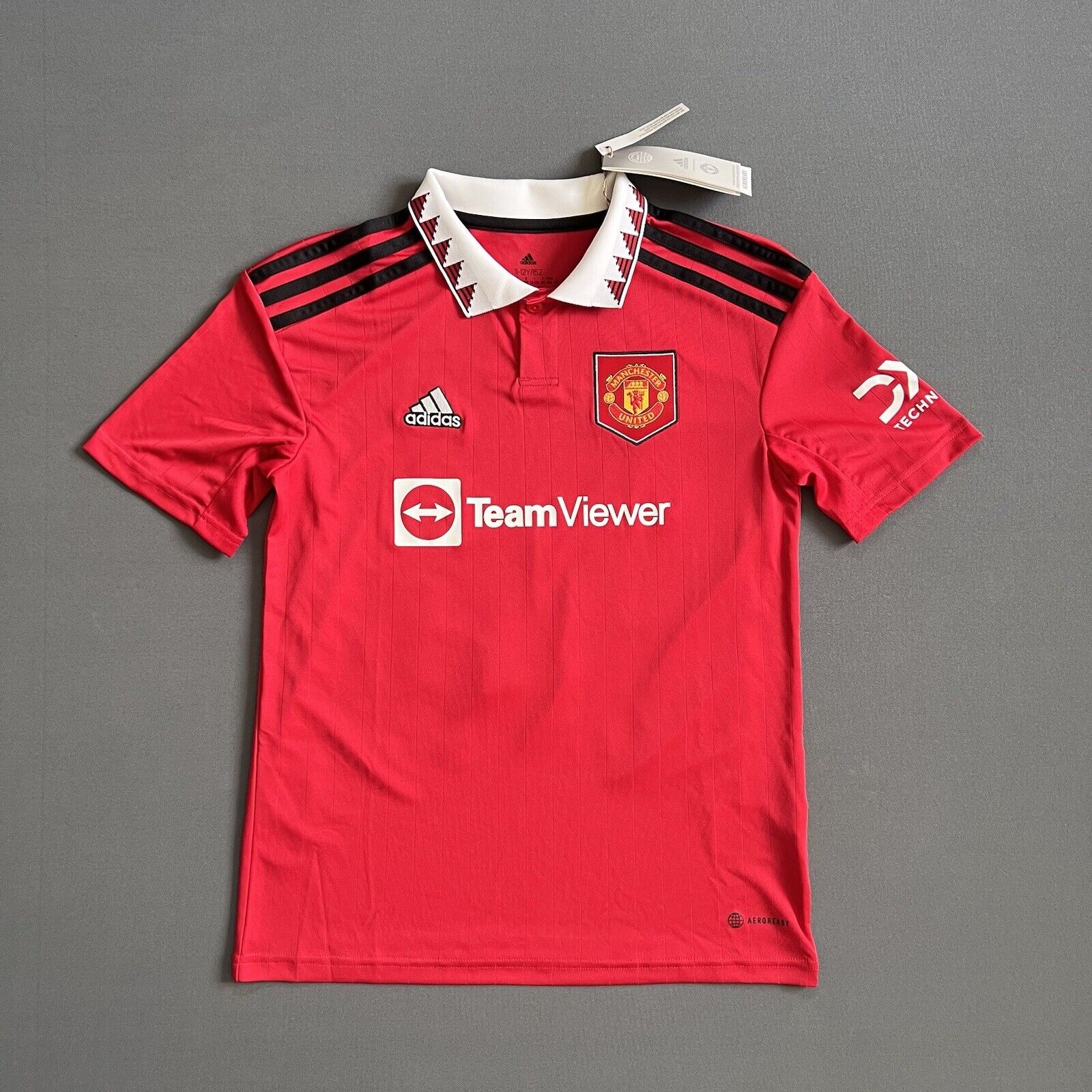 Eriksen Manchester United Jersey 22-23 Home Size M Boys Football Shirt Adidas
