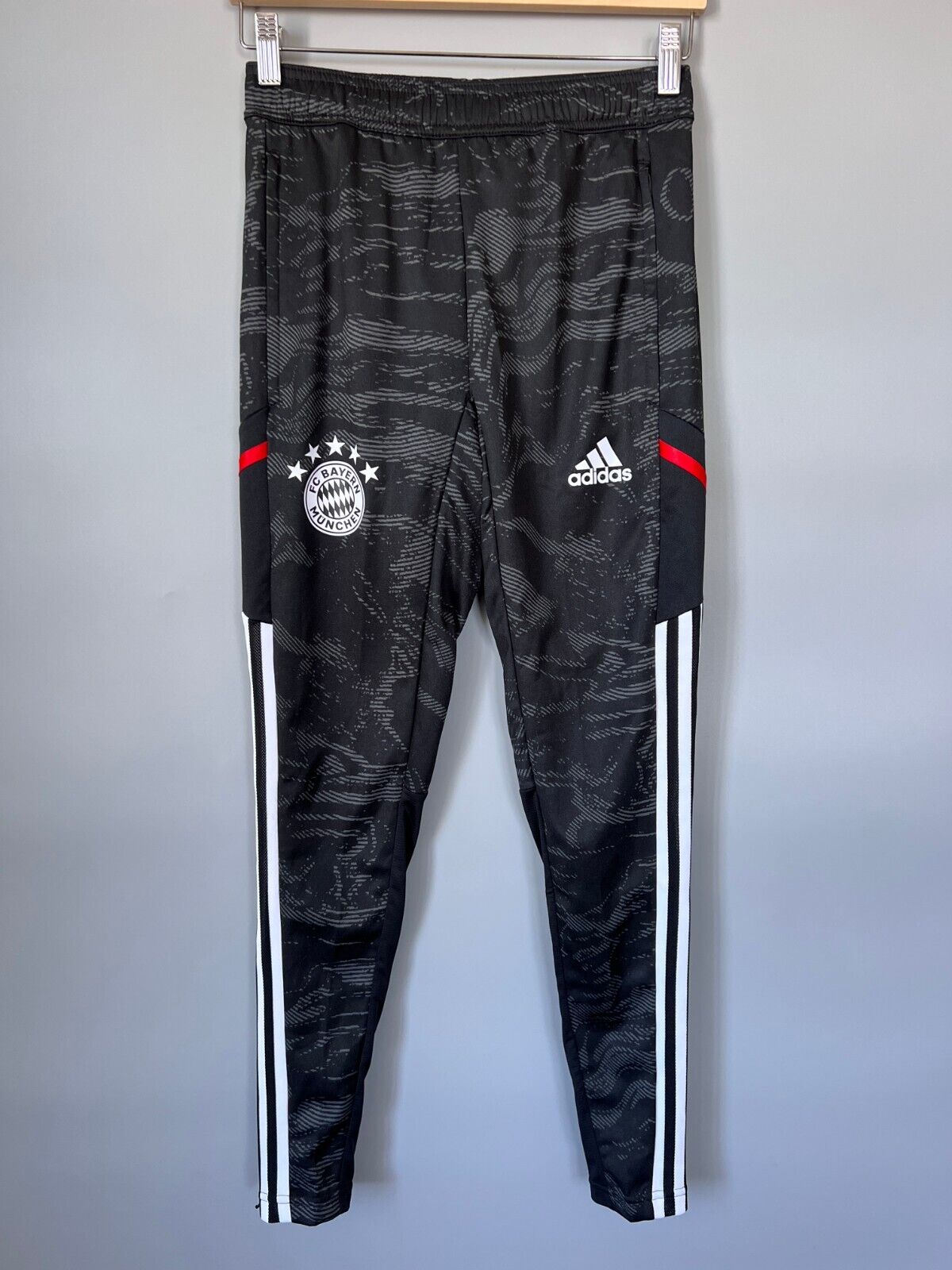 Bayern Munich Training Pants Football Soccer Adidas HF1394 Mens Size XS