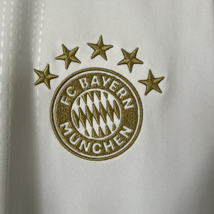 Hernandez Bayern Munich Jersey 22-23 Away Medium Mens Soccer Shirt HI3886 Adidas