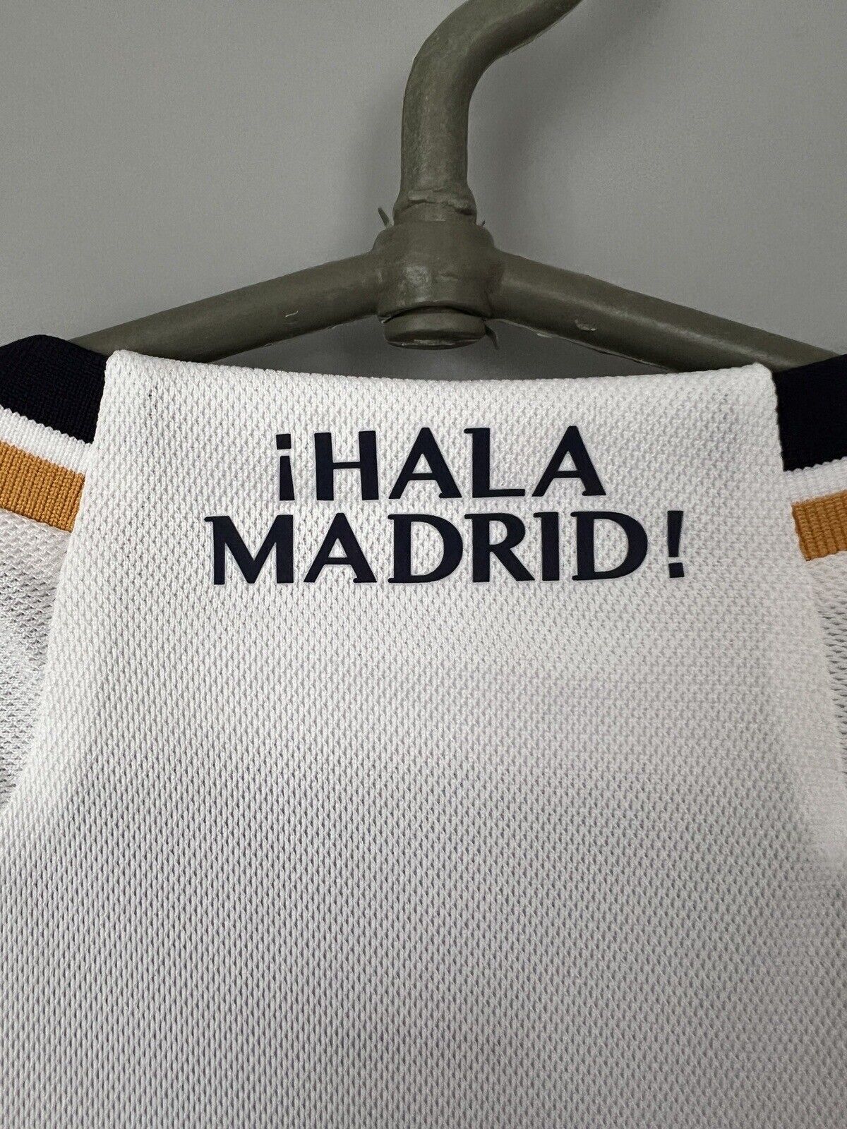 Alaba Real Madrid Jersey 23/24 Home Mens Soccer Shirt HR3796 Adidas Size L