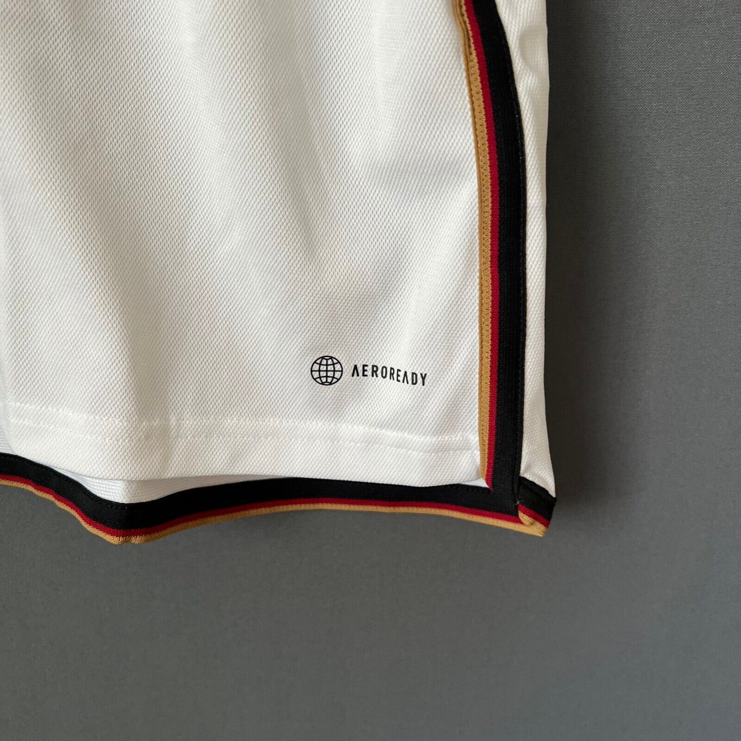 Germany Jersey 2022 2023 Home Size XL Mens Football Shirt HJ9606 Adidas