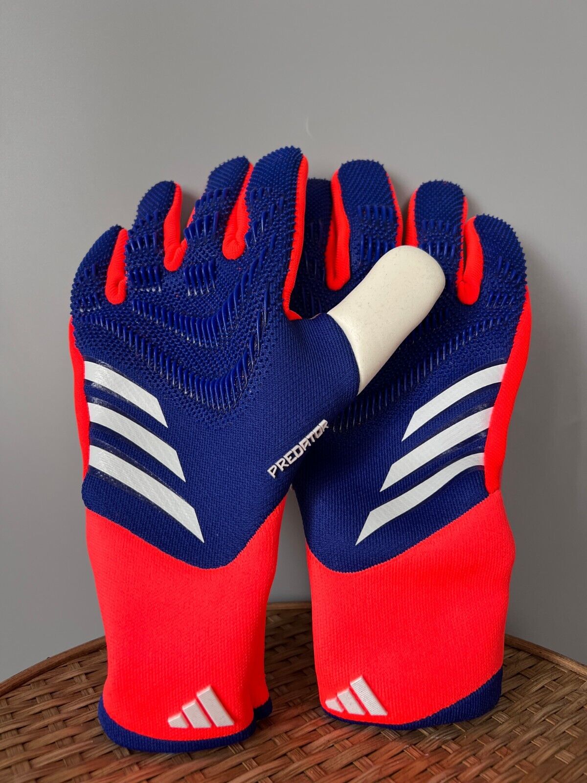 Adidas Predator PRO GL P Goalkeeper Gloves Lucid Blue IS7587 Mens Size 9