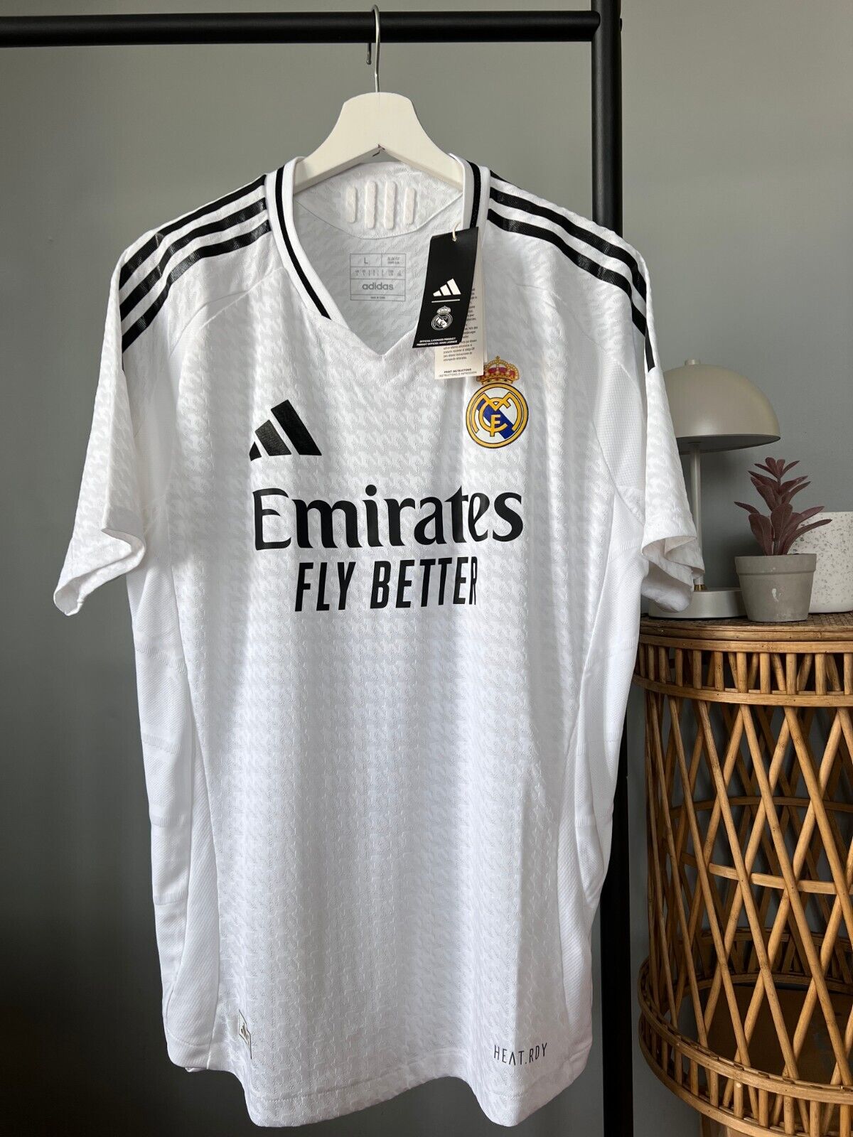 Real Madrid Jersey 24/25 Home Authentic Soccer Shirt IX8095 Adidas Mens Size L