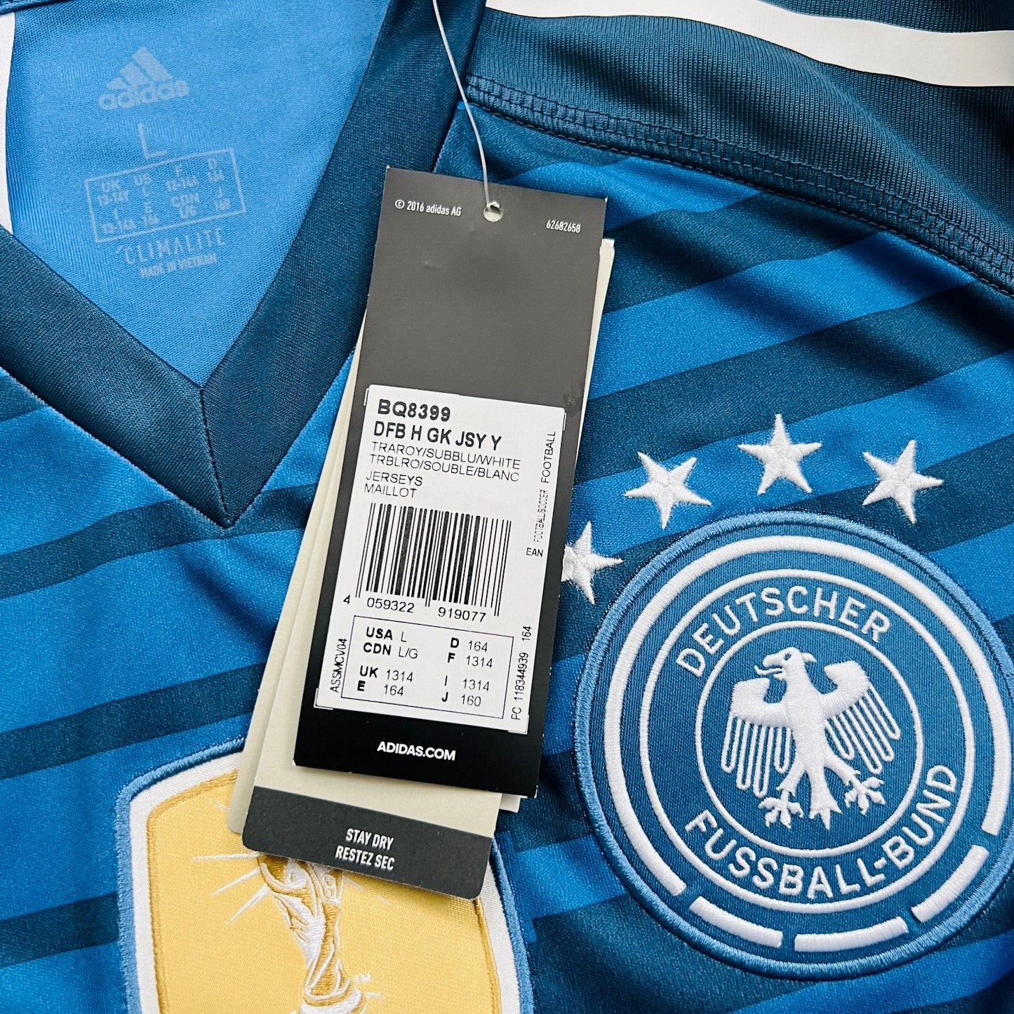 Germany Jersey 2018 2019 Goalkeeper Football Shirt BQ8399 Adidas Boys Size L