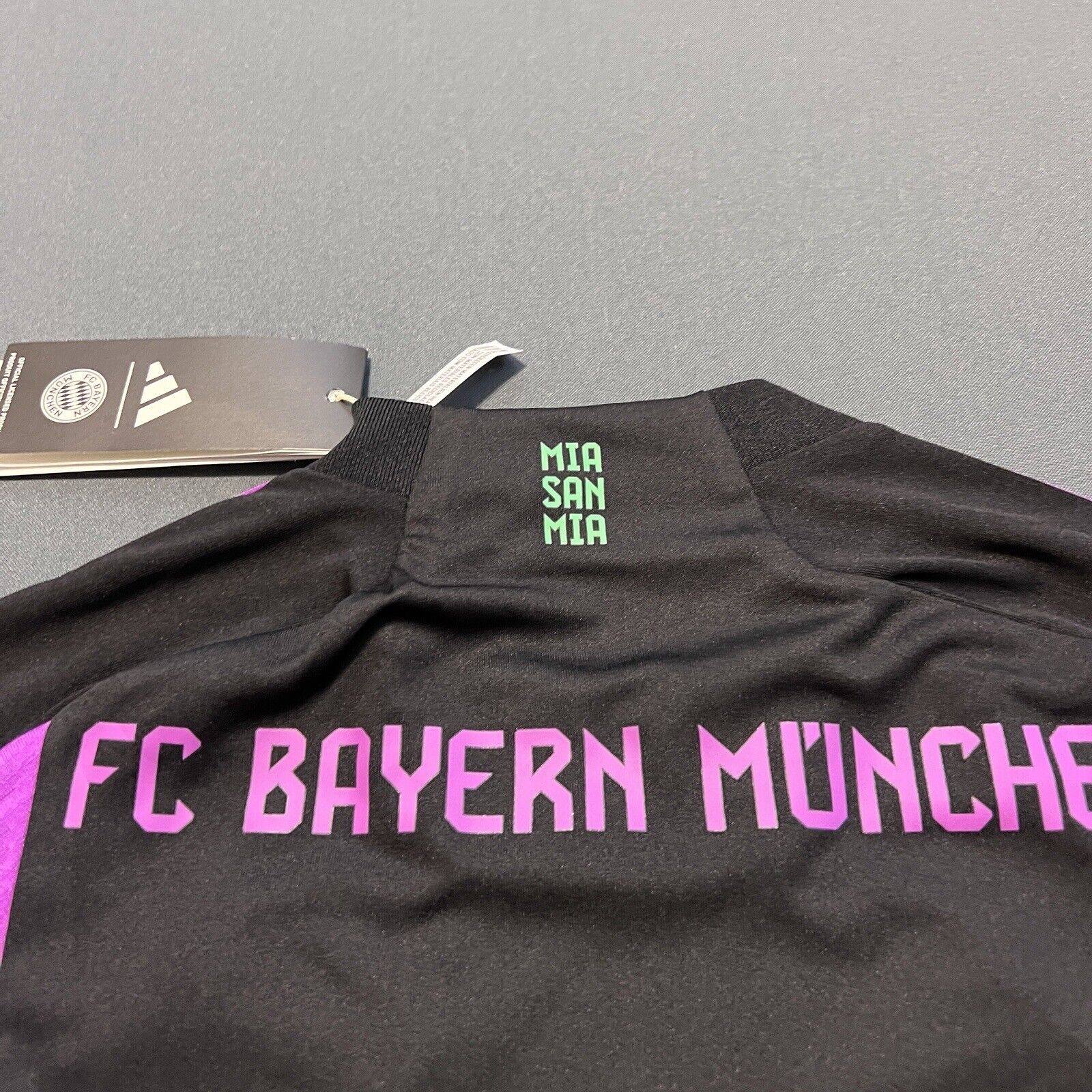 Bayern Munich Jersey 23/24 Away Soccer Shirt IB1493 Adidas Size XS Boys