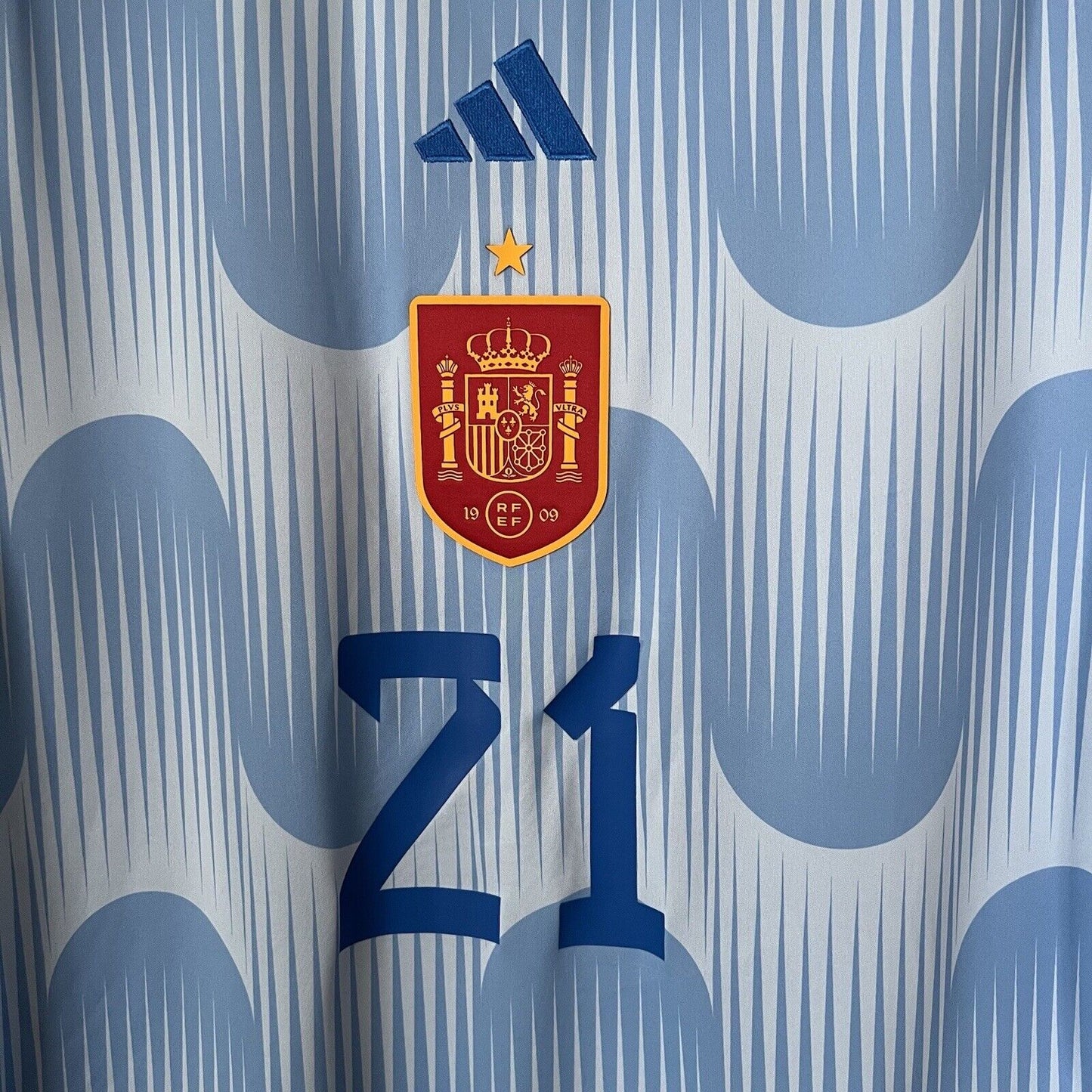 Pedri Spain Jersey 2022 Home Mens Soccer Shirt World Cup Size M HE2020 Adidas