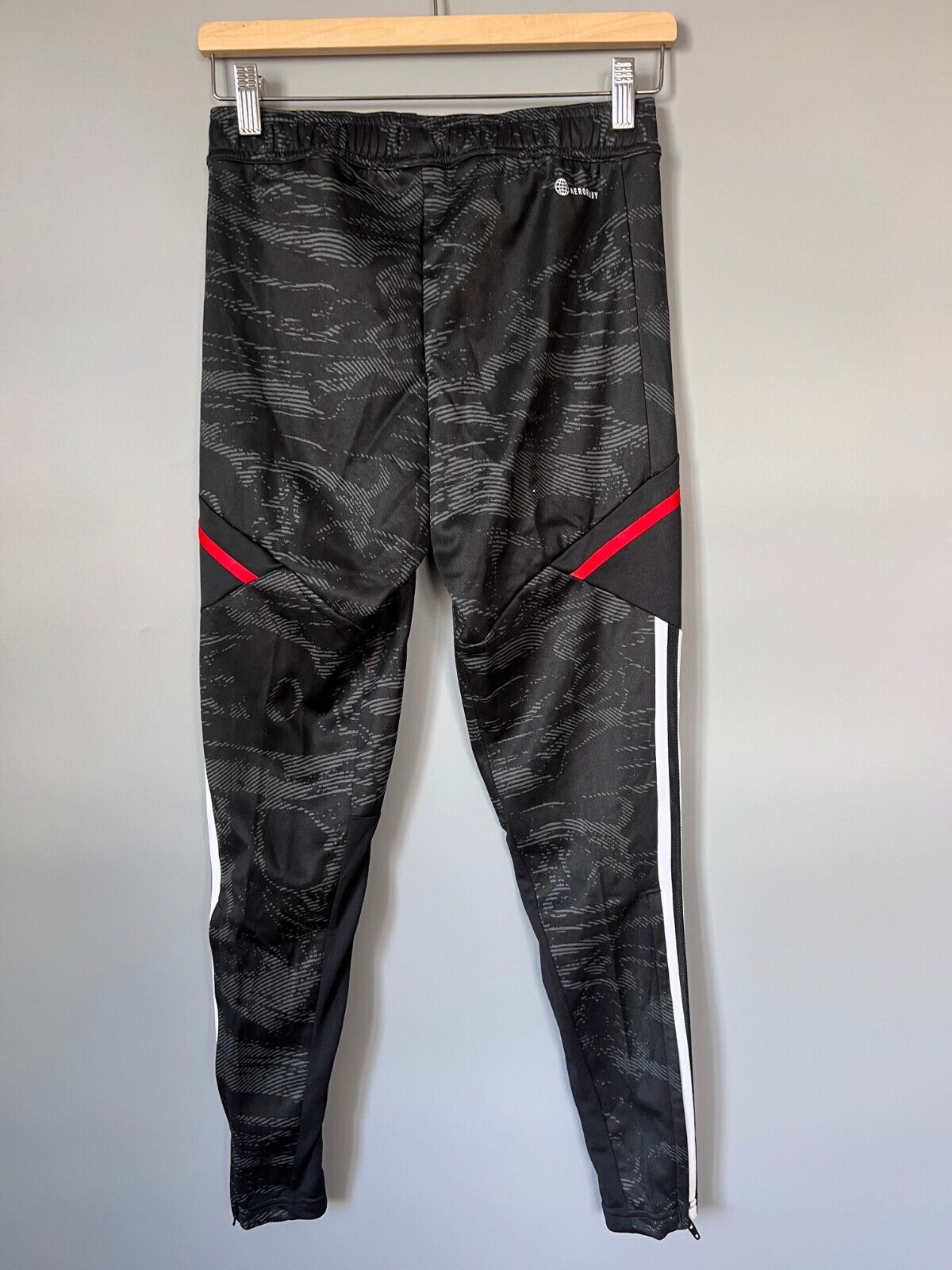 Bayern Munich Training Pants Football Soccer Adidas HF1394 Mens Size XS