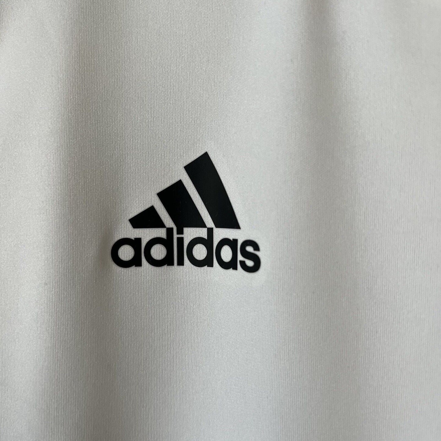 Real Madrid Jersey 2022 Training SMALL Mens Soccer Shirt HA2598 Adidas