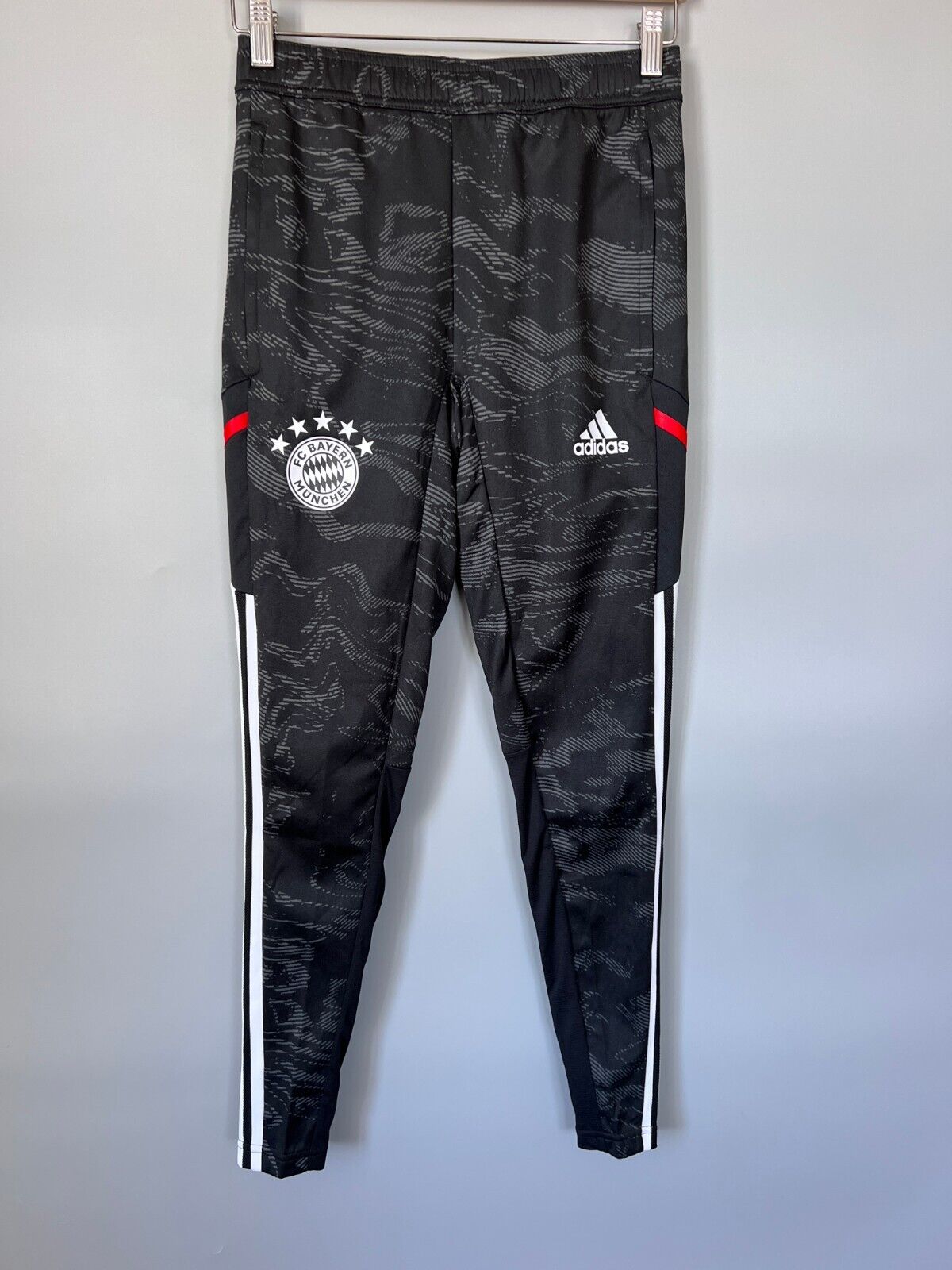 Bayern Munich Training Pants Football Soccer Adidas HF1394 Mens Size XS