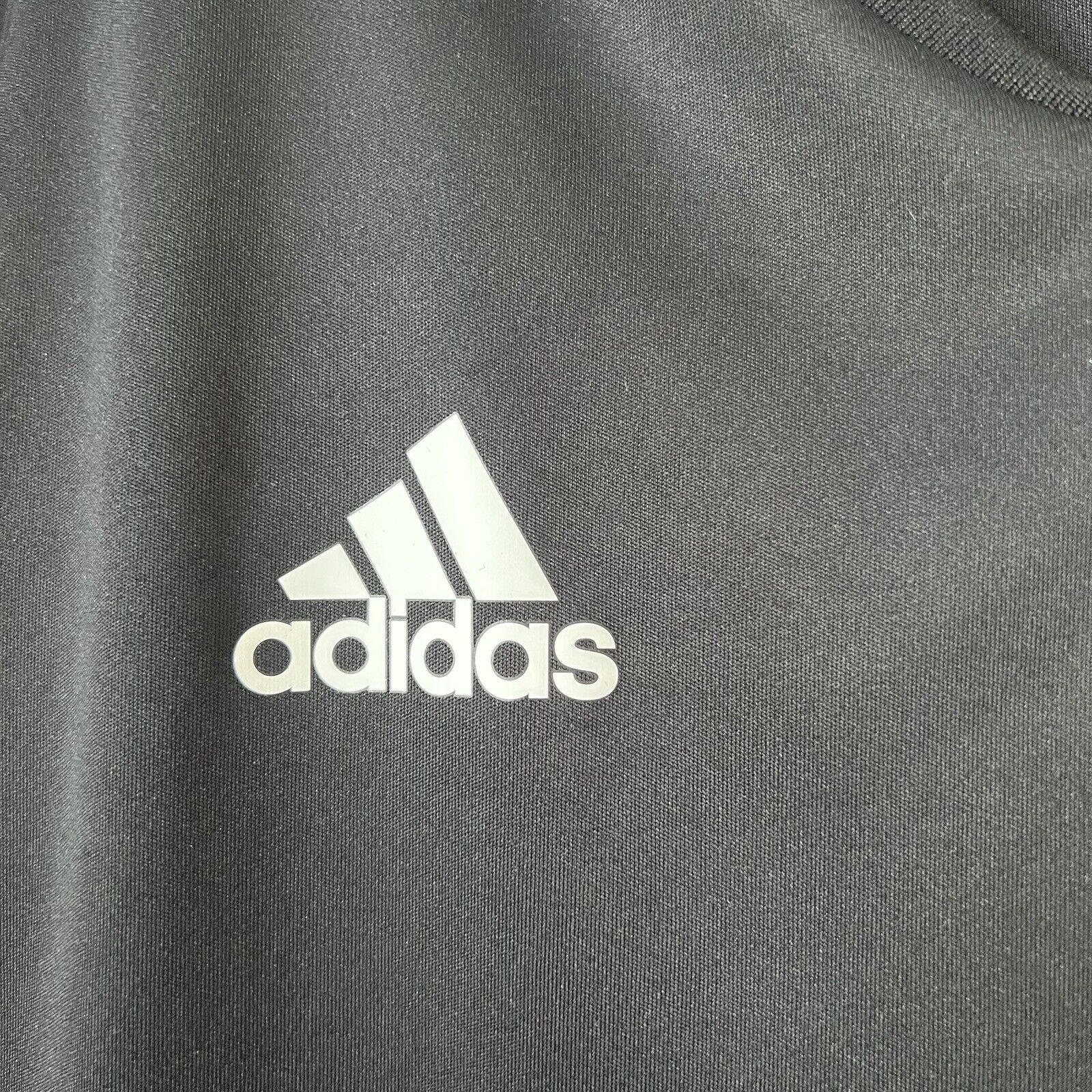 Real Madrid Jersey 2022 Training SMALL Mens Soccer Shirt HA2598 Adidas