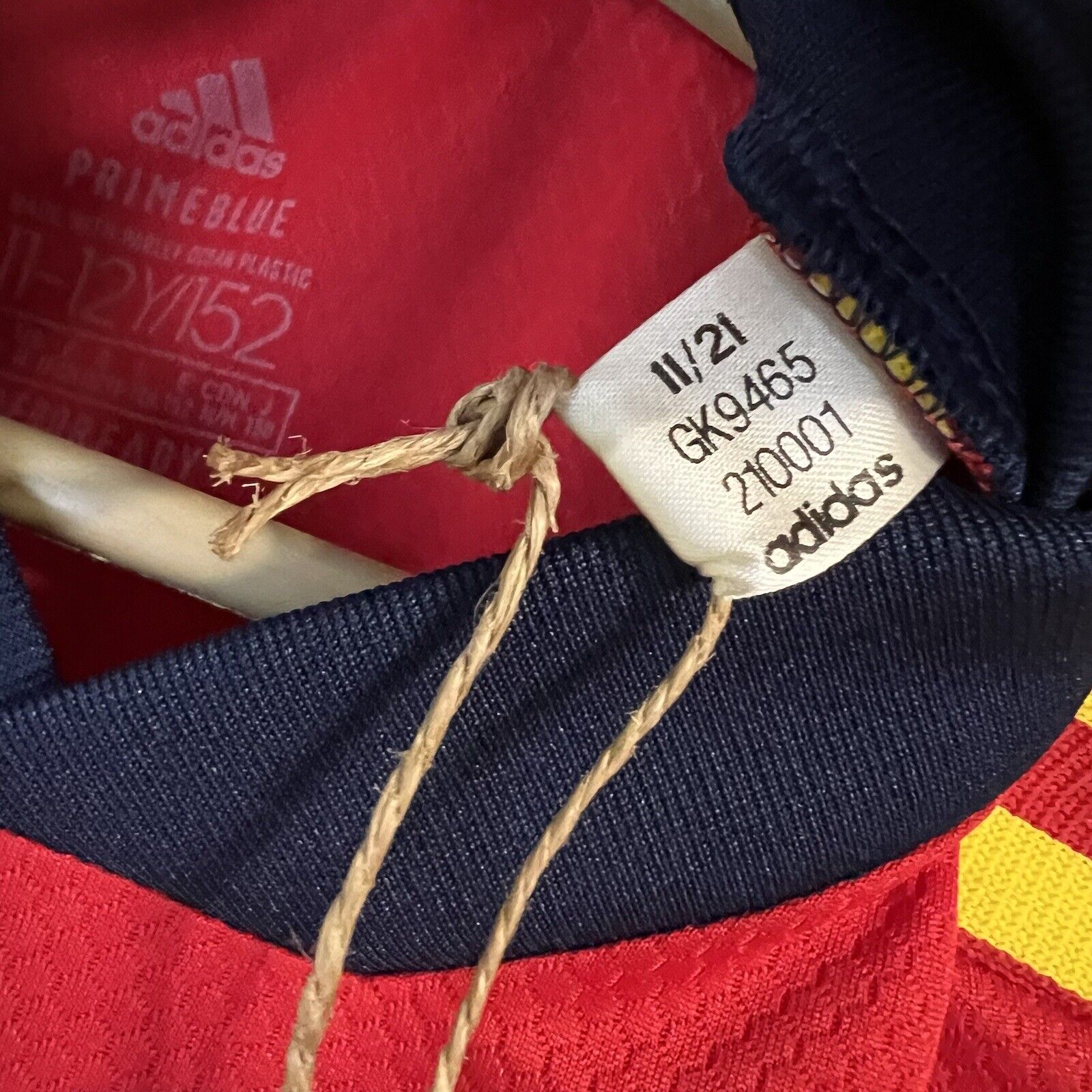 Spain Jersey 2022 Home Size M 11-12Y Boys Soccer Football Shirt Adidas