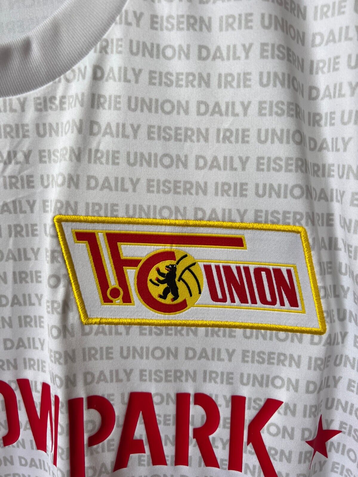 1. FC Union Berlin 22/23 Adidas Football Jersey - Men's Size S Fourth Kit