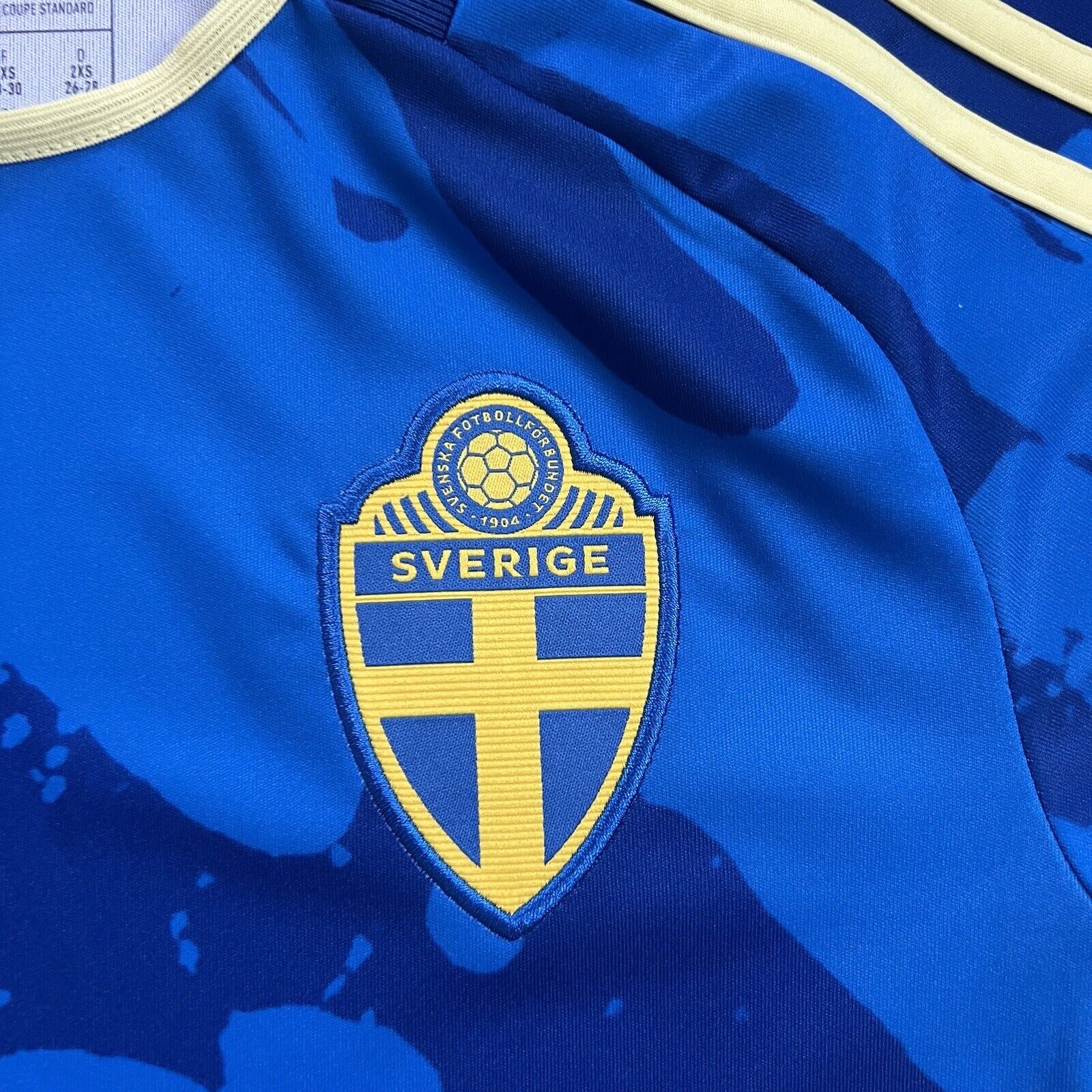 Sweden Jersey Team 2023 Away Womens Soccer Football Shirt HT7142 Adidas Size 2XS