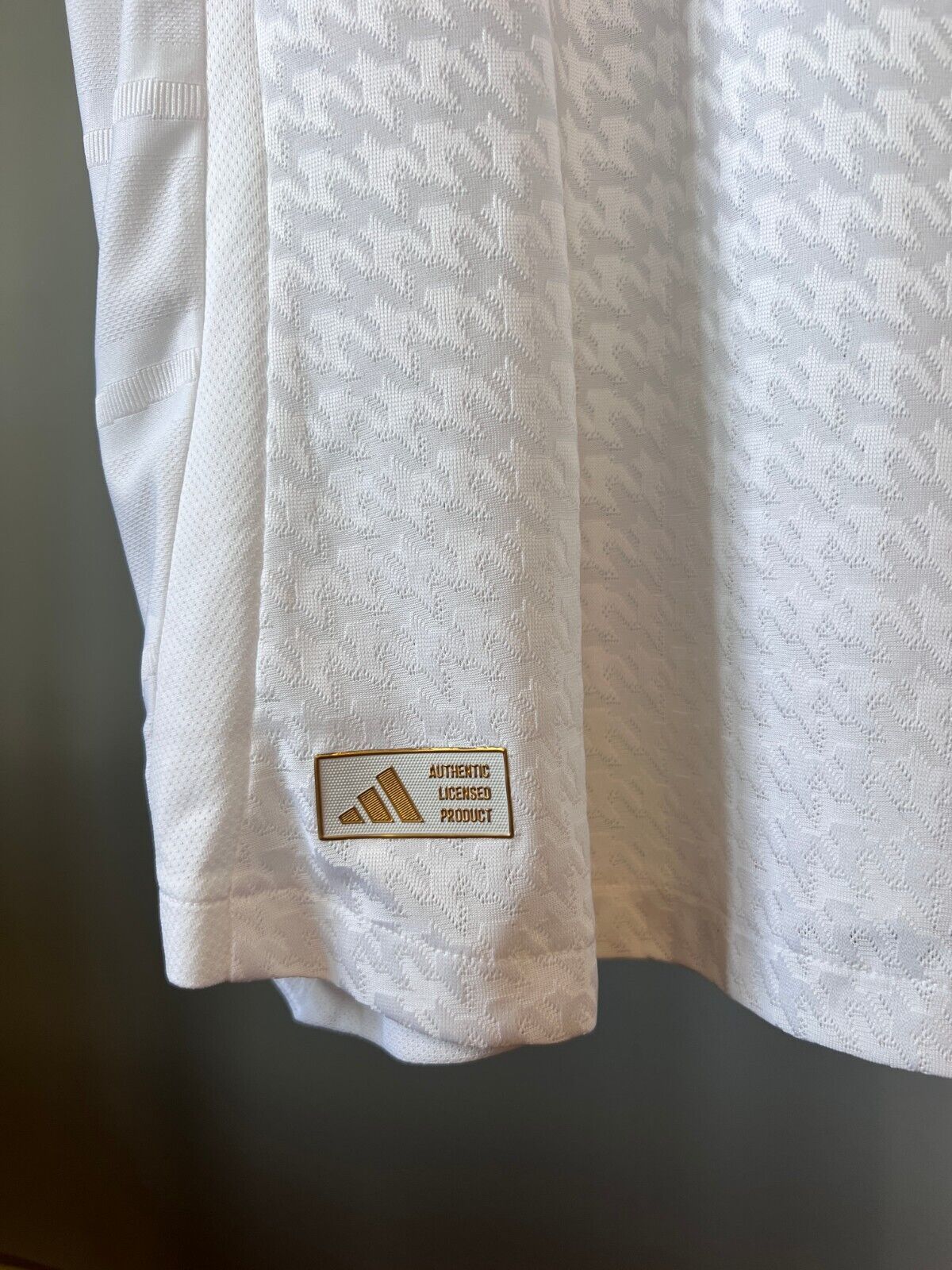 Real Madrid Jersey 24/25 Home Authentic Soccer Shirt IX8095 Adidas Mens Size XL