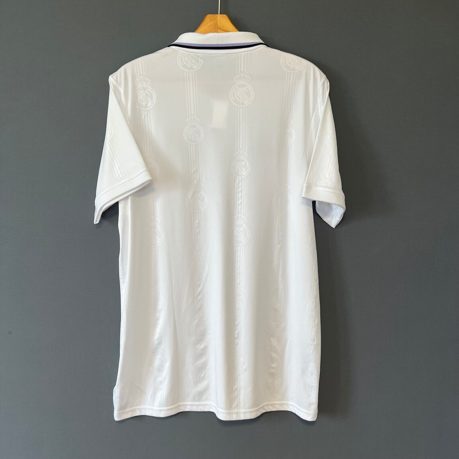 Real Madrid Jersey 2022-2023 Home Mens Football Shirt Size L HF0291 Adidas
