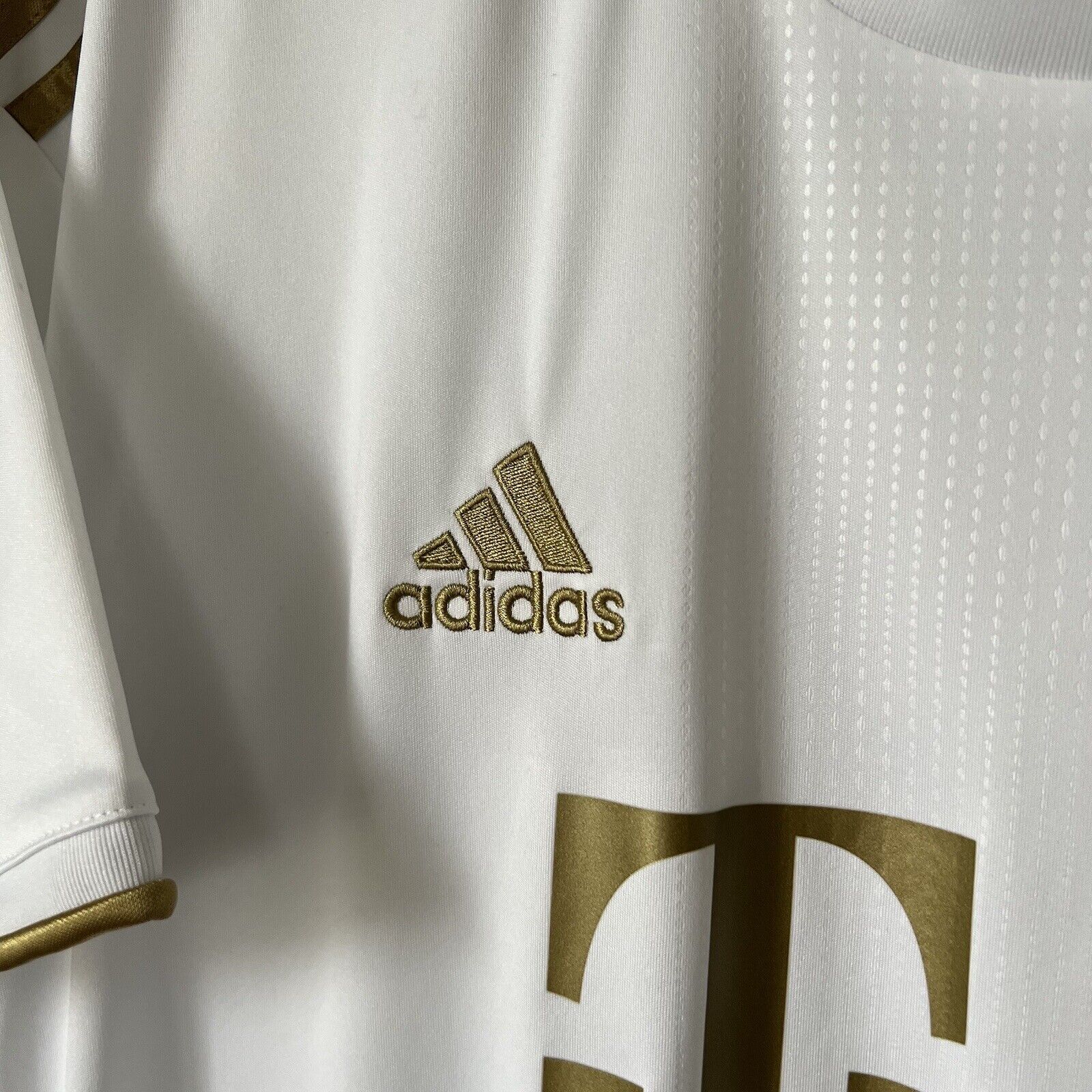 Gravenberch Bayern Munich Jersey 2023 Away Large Mens Soccer Shirt HI3886 Adidas