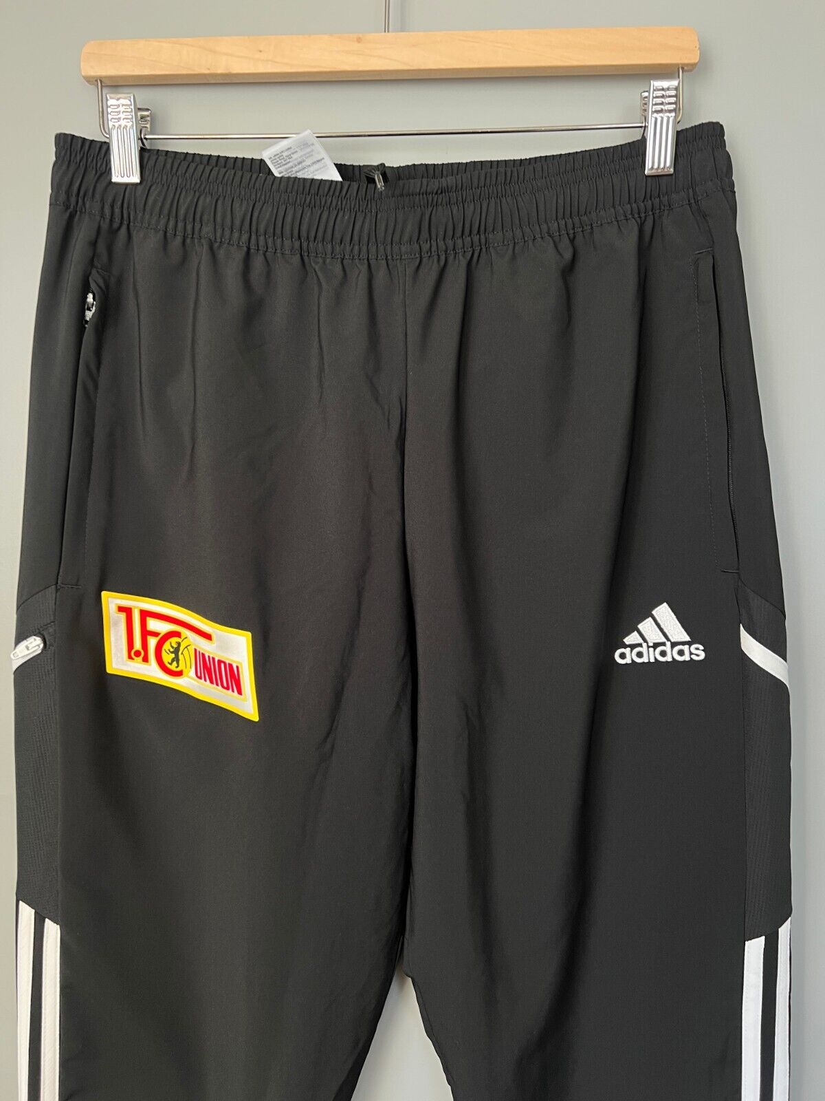 1. FC Union Berlin CON22 Presentation Pants Football Soccer Adidas Mens Size M