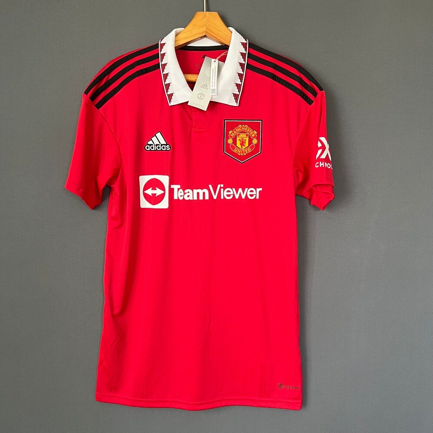 Maguiere Manchester United Jersey 2022-23 Home Mens Football Shirt Medium Adidas