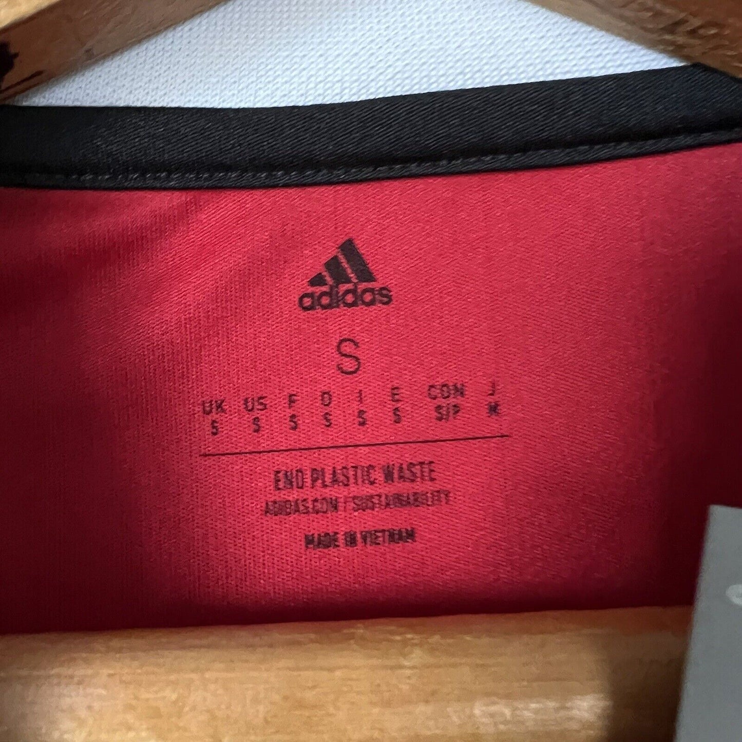 Manchester United Jersey 2022 2023 Home Mens Football Shirt Small H13881 Adidas