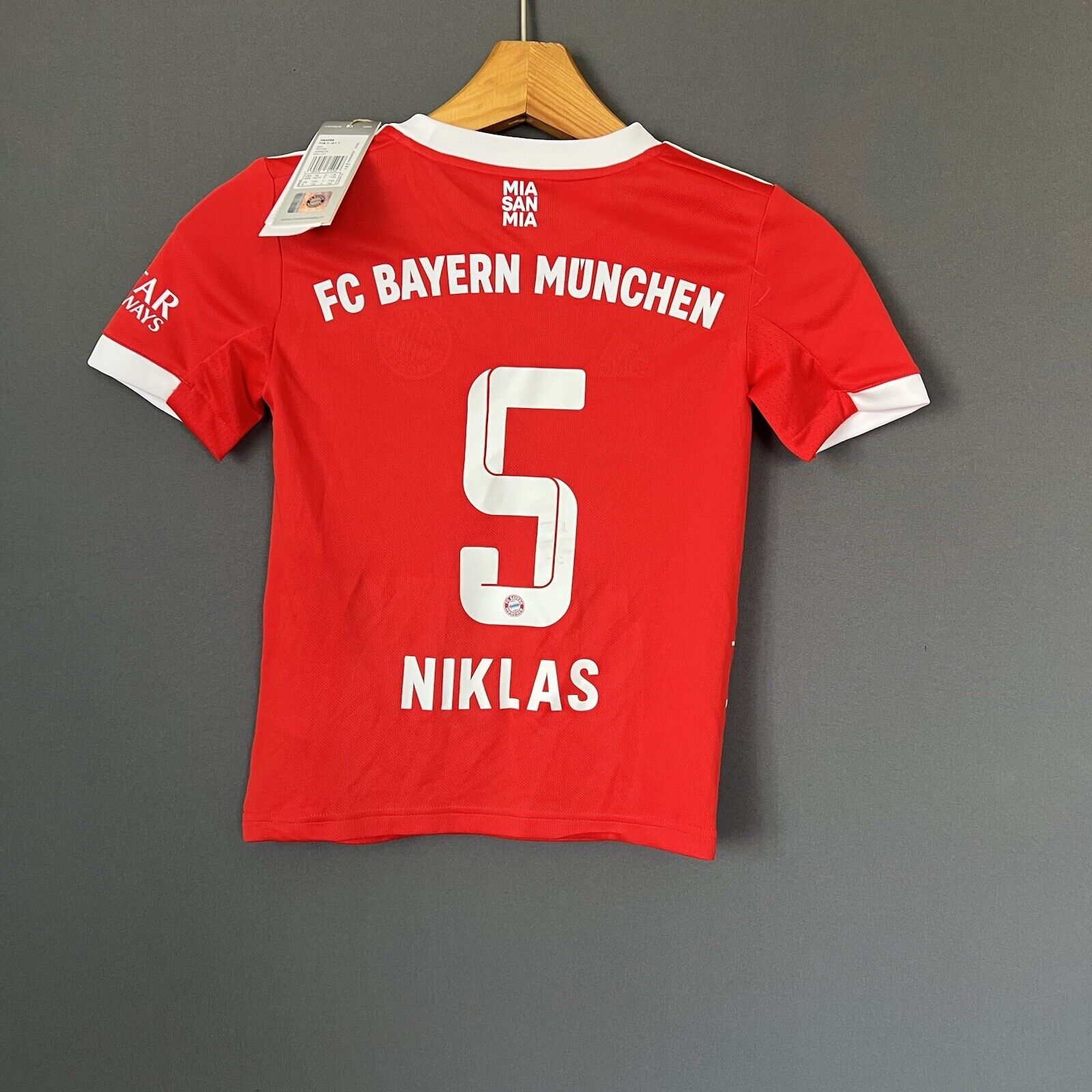 Bayern Munich 2022-23 Home Size XS 7-8Y Boys Soccer Football Shirt Adidas