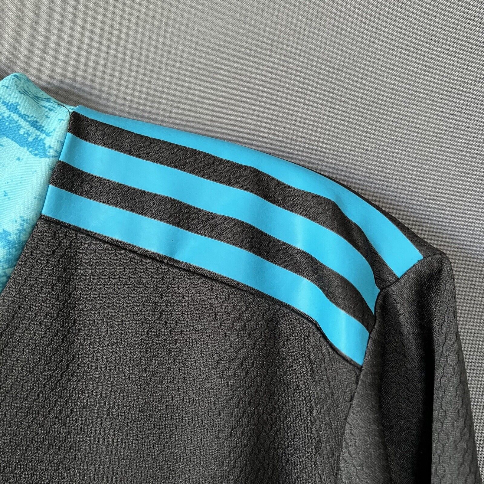 Adidas 1. FC Union Berlin Men's Black Long Sleeve Jersey - Officially Licensed