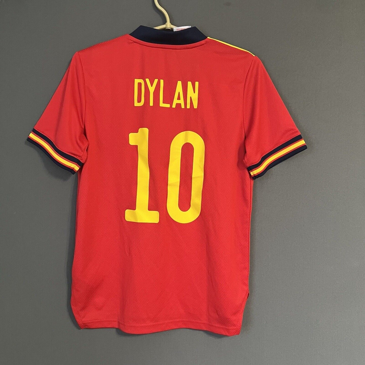 Spain Jersey 2022 Home Size M 11-12Y Boys Soccer Football Shirt Adidas