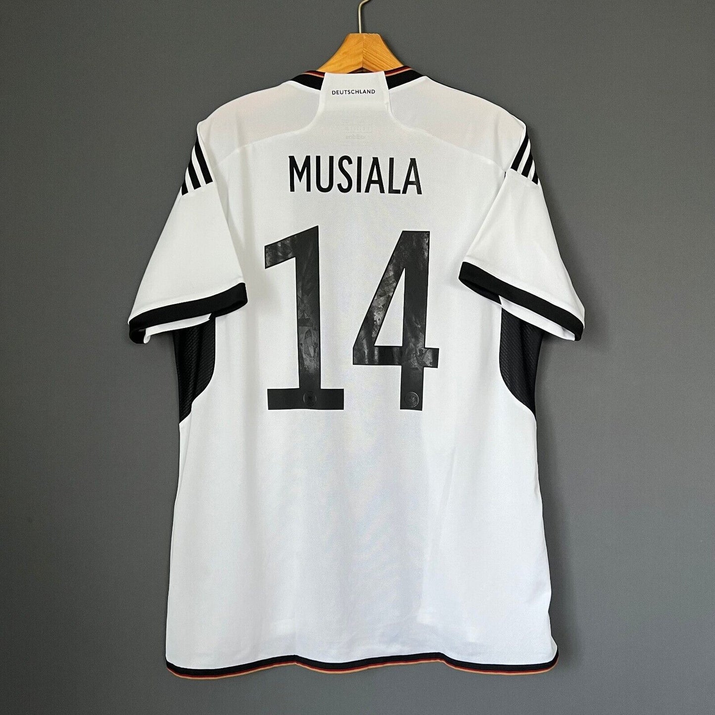 Musiala Germany Jersey 2022 2023 Home Size XL Mens Football Shirt HJ9606 Adidas