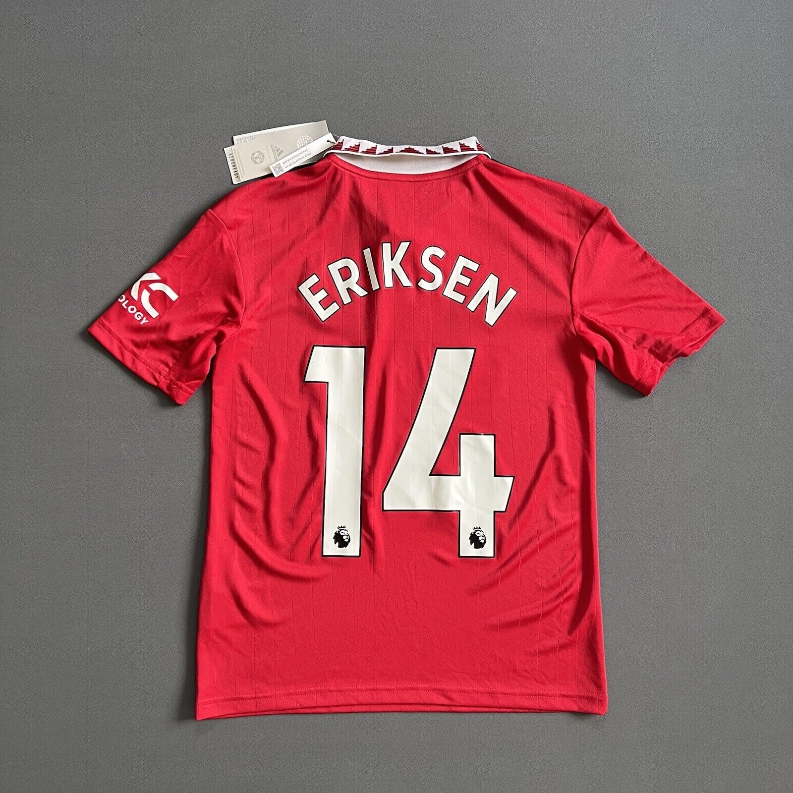 Eriksen Manchester United Jersey 22-23 Home Size M Boys Football Shirt Adidas