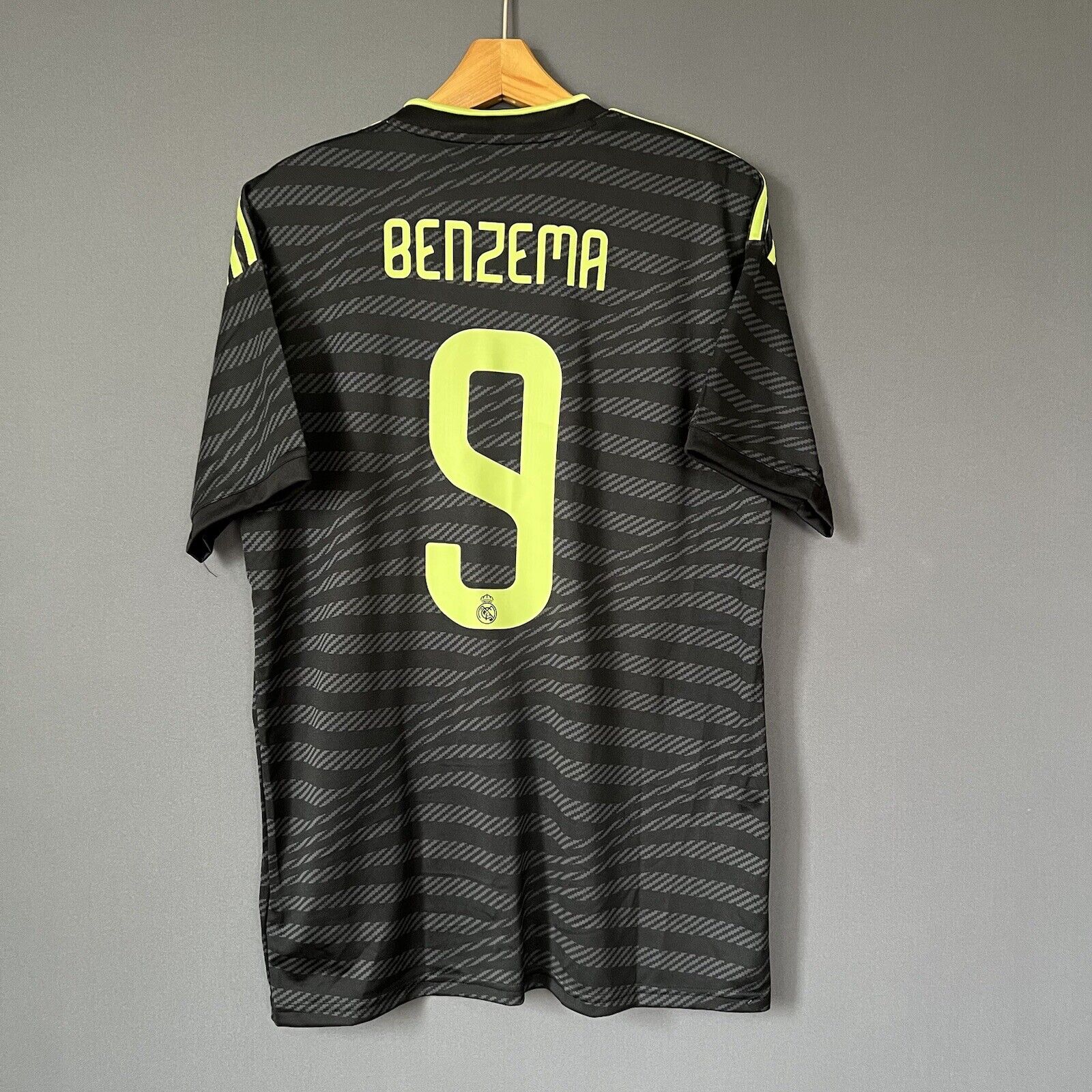 Benzema Real Madrid Jersey 2022-2023 Third Large Mens Soccer Shirt HI1656 Adidas