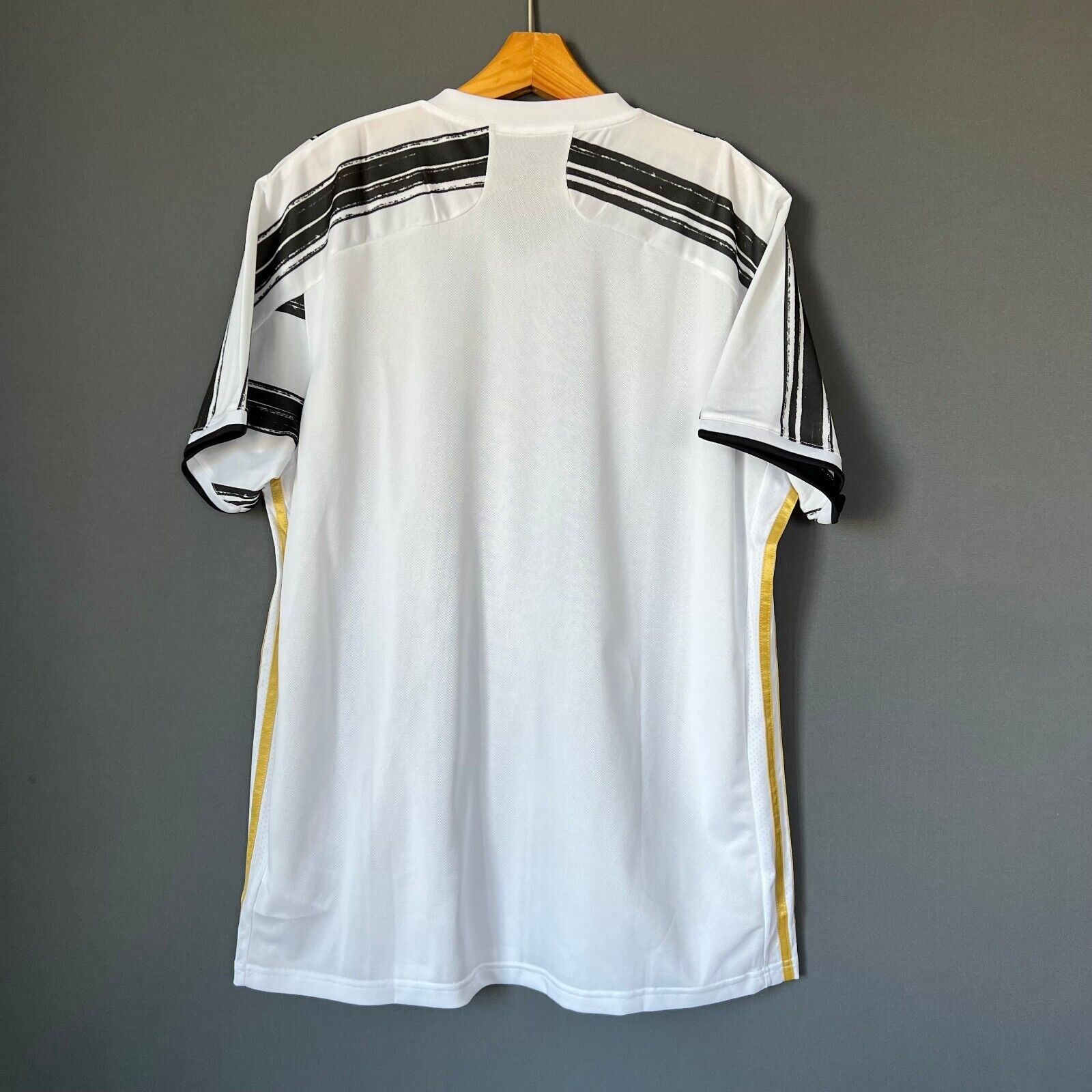 Juventus Jersey 2020-2021 Home Mens Soccer Shirt Size XL EI9894 Adidas