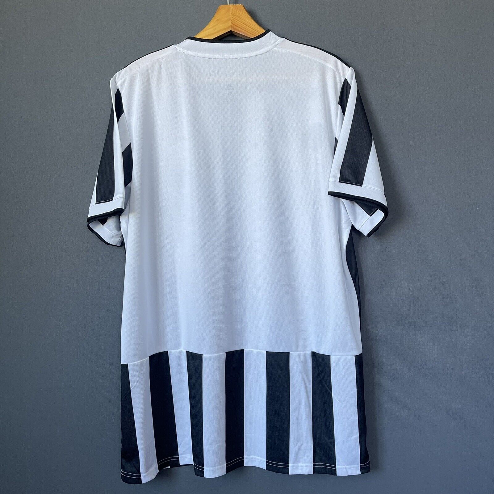 JUVENTUS JERSEY 2021-22 HOME SIZE XL MENS FOOTBALL SOCCER SHIRT ADIDAS GS1442