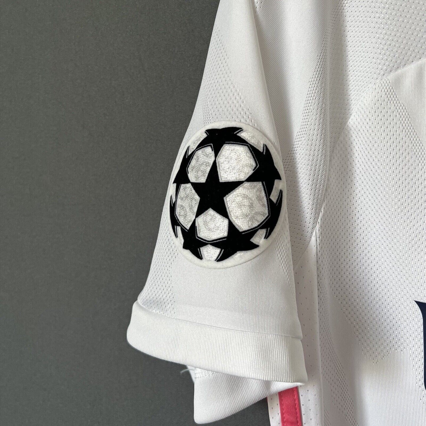 REAL MADRID JERSEY 2020/21 HOME SIZE SMALL SOCCER FOOTBALL ADIDAS FM4735