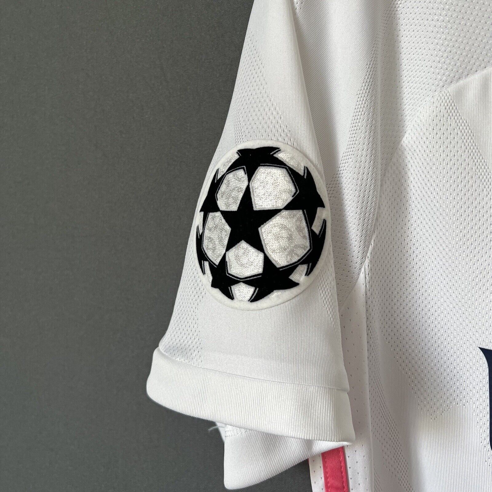 REAL MADRID JERSEY 2020/21 HOME SIZE SMALL SOCCER FOOTBALL ADIDAS FM4735
