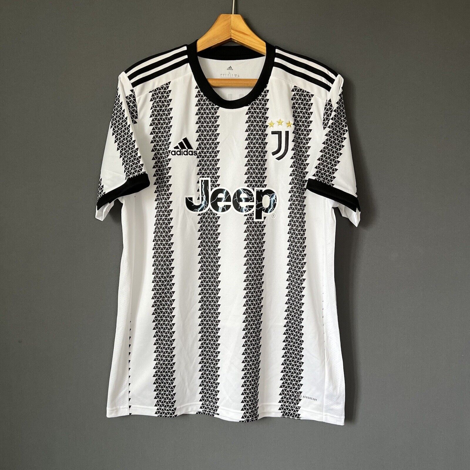 Vlahovic Juventus Jersey 2022-23 Home Mens Soccer Shirt Large H38907 Adidas