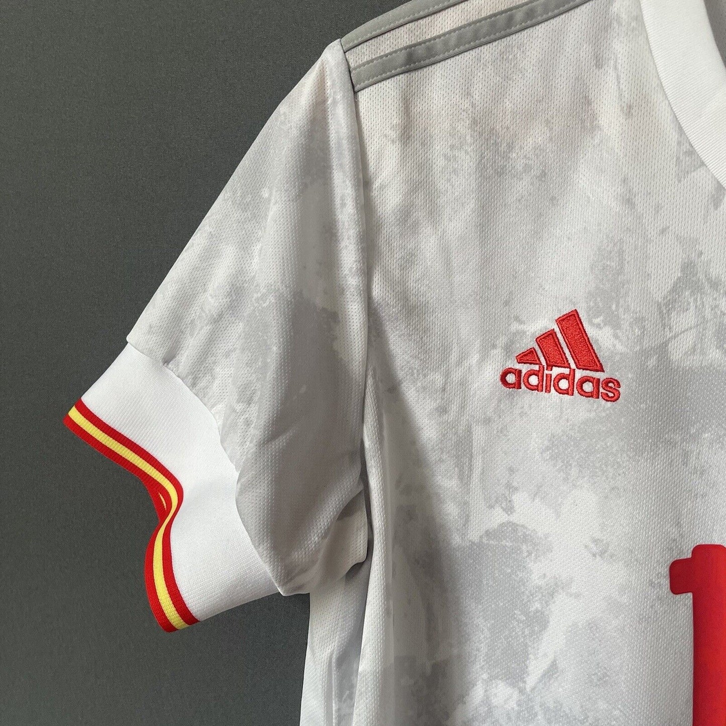 ALBA SPAIN TEAM JERSEY 2021 AWAY SIZE M FOOTBALL SOCCER SHIRT ADIDAS [EH6514]