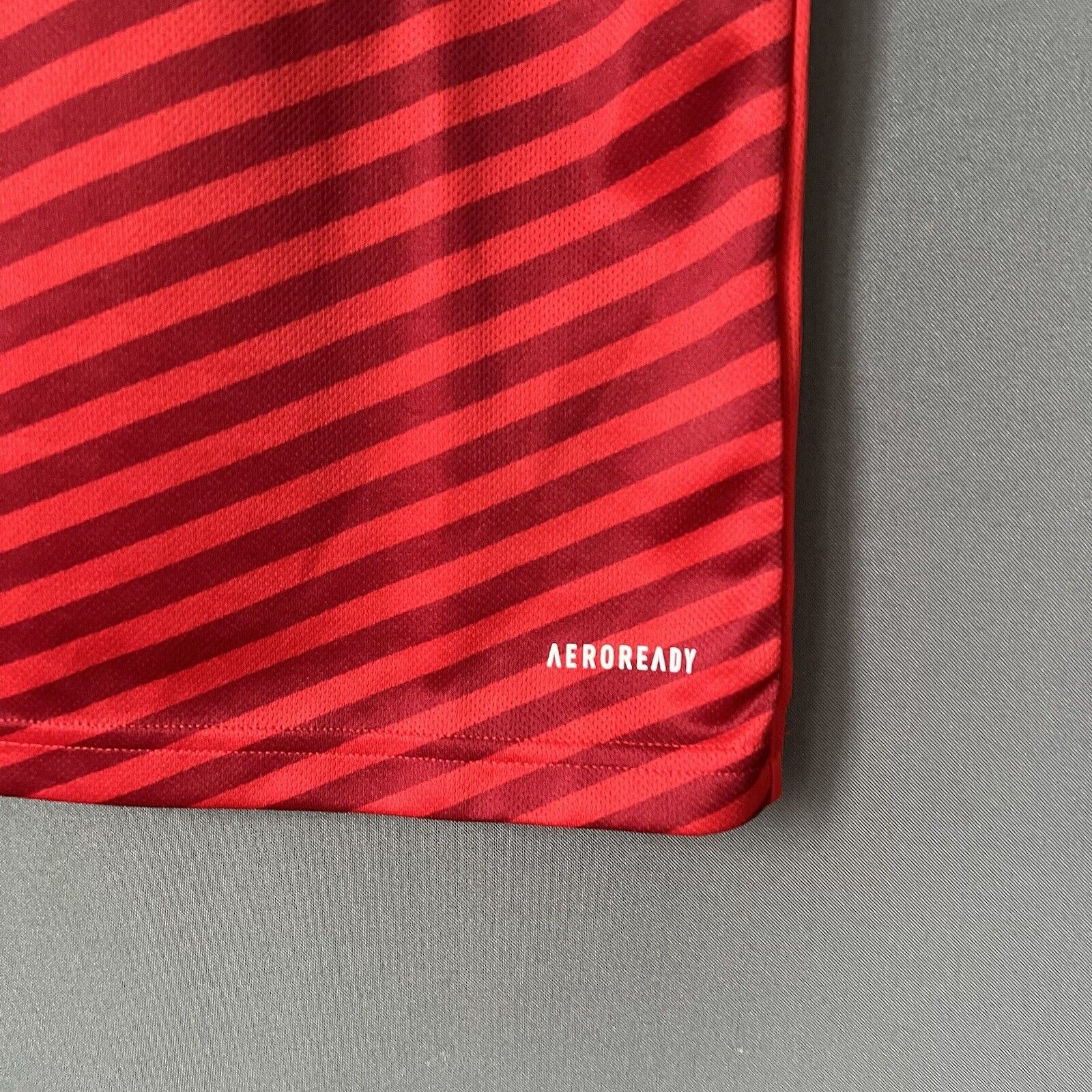 BAYERN MUNICH JERSEY 2021/2022 HOME MEDIUM MENS FOOTBALL SHIRT GR0503 ADIDAS