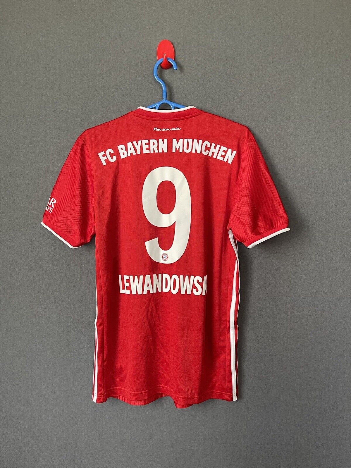 Lewandowski Bayern Munich Size S Mens Football Shirt Adidas FR8358