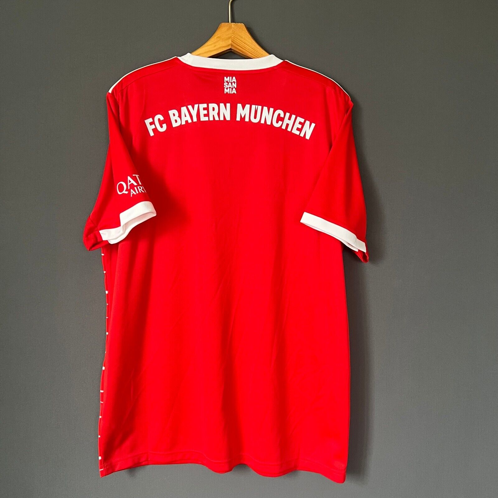 Bayern Munich Jersey 2022/2023 Home Size XL Mens Soccer Shirt H39900 Adidas